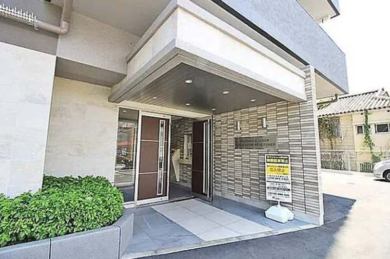 2LDK Apartment for Rent near Makishi Station, Naha, Okinawa - Thumbnail 4