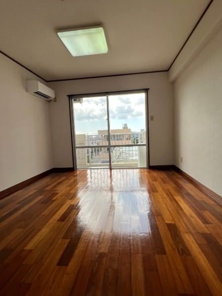 1R Apartment for Rent in Ginowan City, Okinawa - Thumbnail 2
