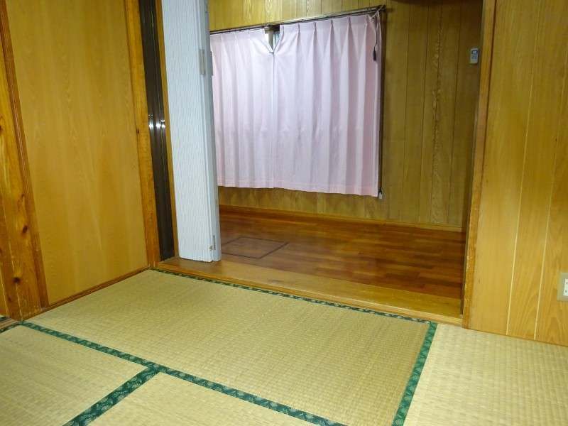 3LDK Apartment for Rent in Tomigusuku, Okinawa - 54.5 sqm - Thumbnail 4