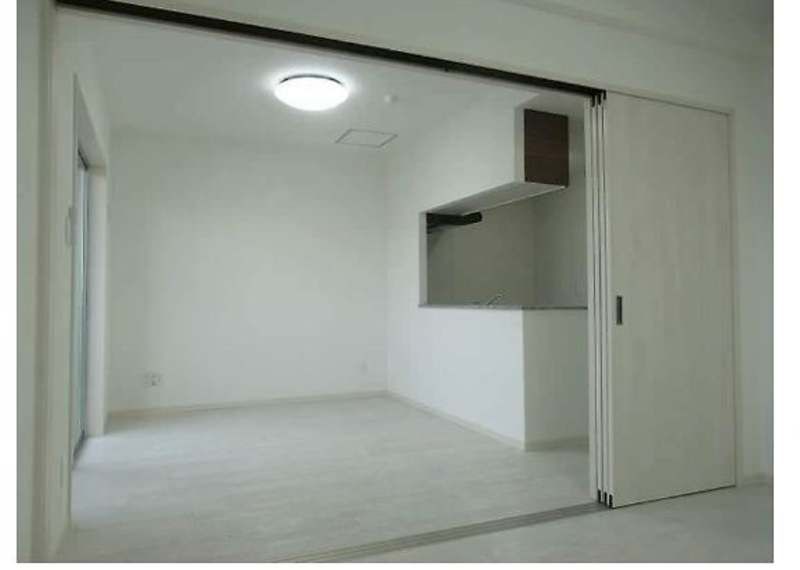 2LDK Apartment for Rent in Tomigusuku City, Okinawa - Thumbnail 4