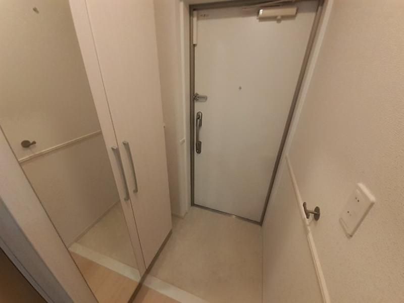 Modern 2LDK Apartment for Rent in Uruma City, Okinawa - Thumbnail 3