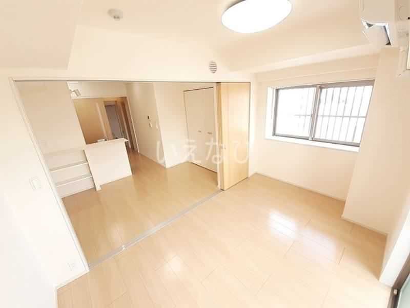 Maison Famille Kainan 1DK Apartment for Rent in Naha, Okinawa - Thumbnail 4