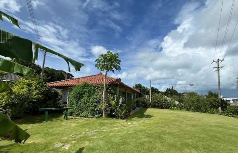 Charming 1R Shop with Land for Sale in Nago, Okinawa - Thumbnail 3