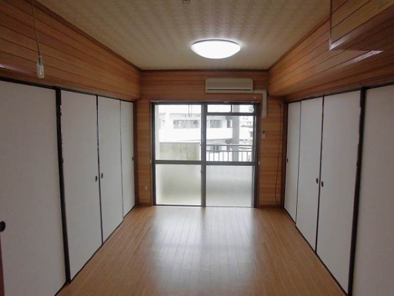 3DK Ocean View Apartment for Rent in Itoman City, Okinawa - Thumbnail 4