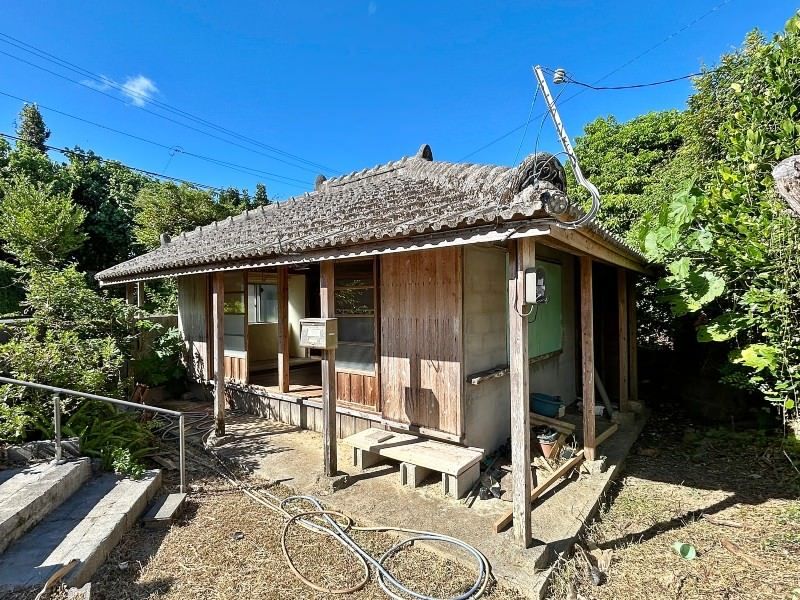 Traditional 3DK House for Rent in Nakijin, Okinawa - Thumbnail 3