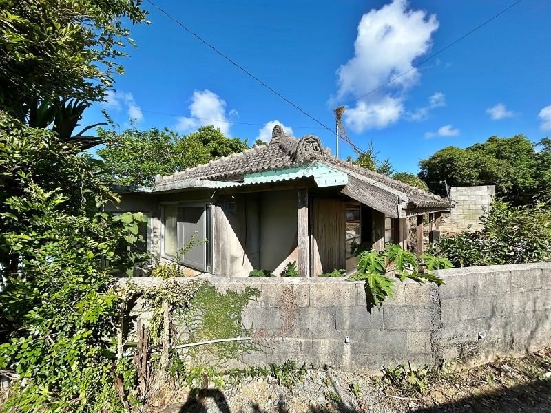 Traditional 3DK House for Rent in Nakijin, Okinawa - Thumbnail 4