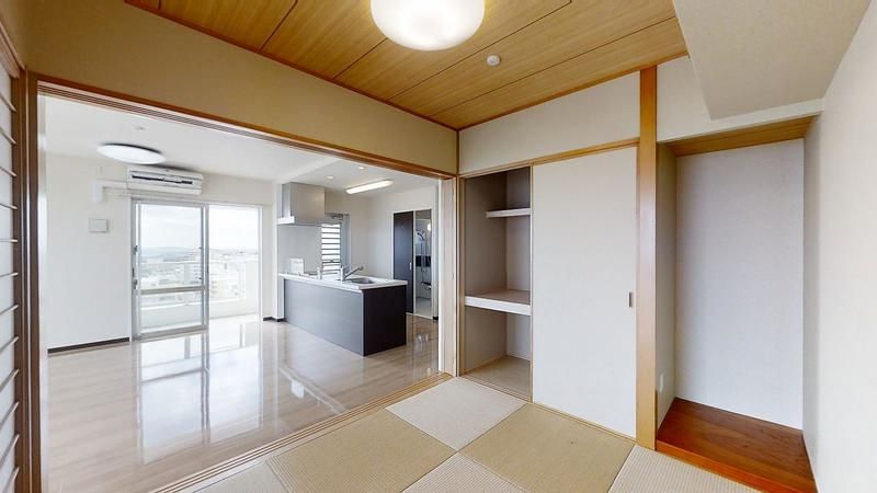 Urban Palette Minamiuehara 4LDK Apartment for Rent in Nakagusuku - Thumbnail 4