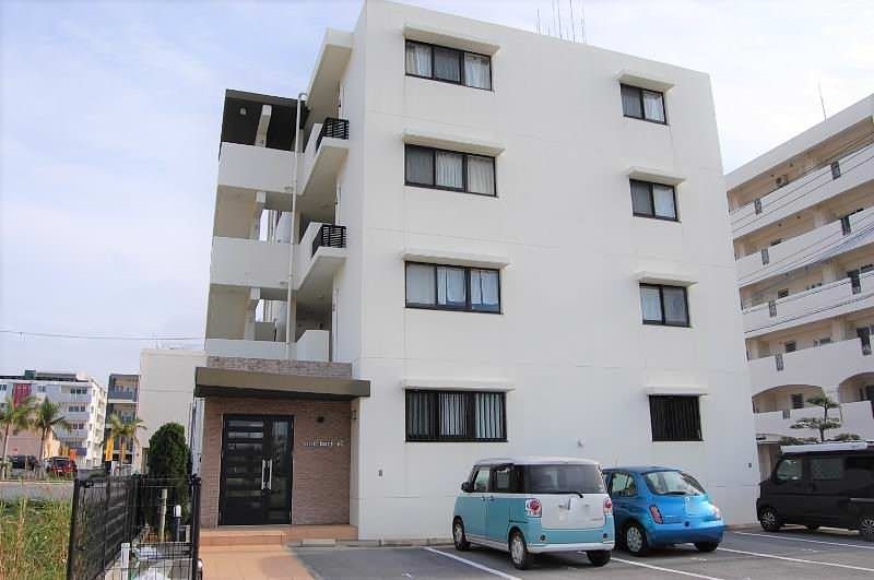 2LDK Rental Apartment in Chatan, Okinawa with Pet Negotiation - Thumbnail 3