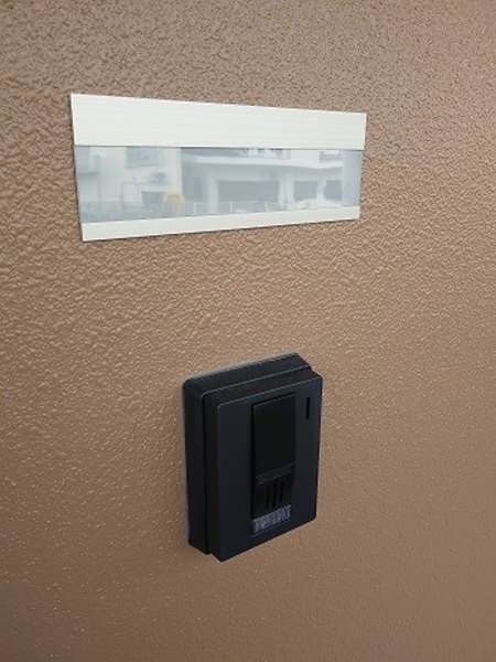 Modern 1DK Apartment for Rent in Misaki, Nakagusuku, Okinawa - Thumbnail 2