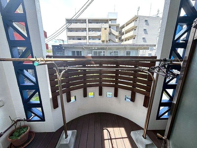 4LDK Family Home in Yonabaru Town, Okinawa - Thumbnail 2