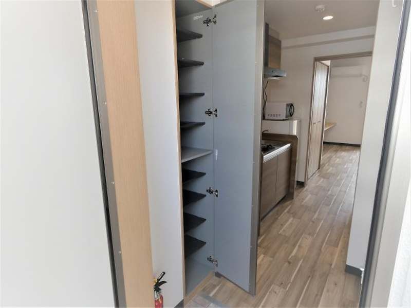 New 1K Apartment for Rent in Tomigusuku, Okinawa with Free Internet - Thumbnail 3