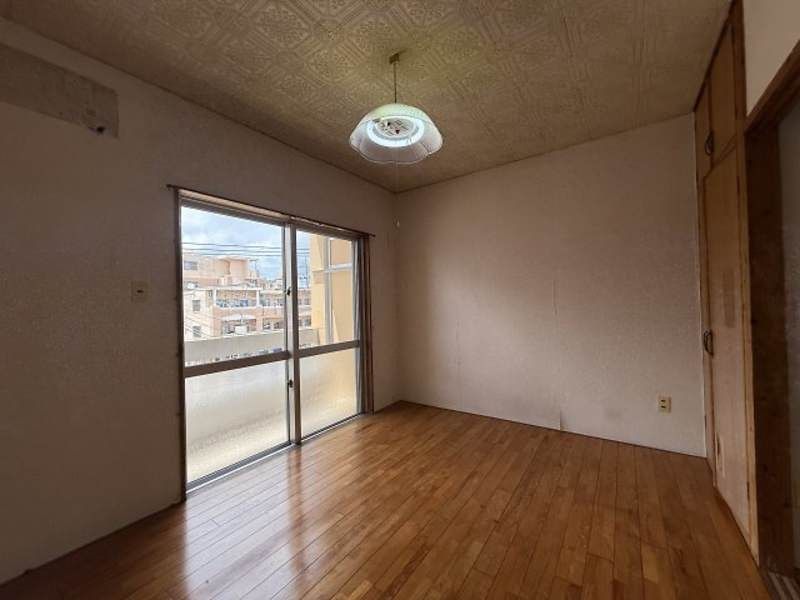 Marukuni Apartments 1K Rental in Ginowan, Okinawa with Zero Initial Cost - Thumbnail 2