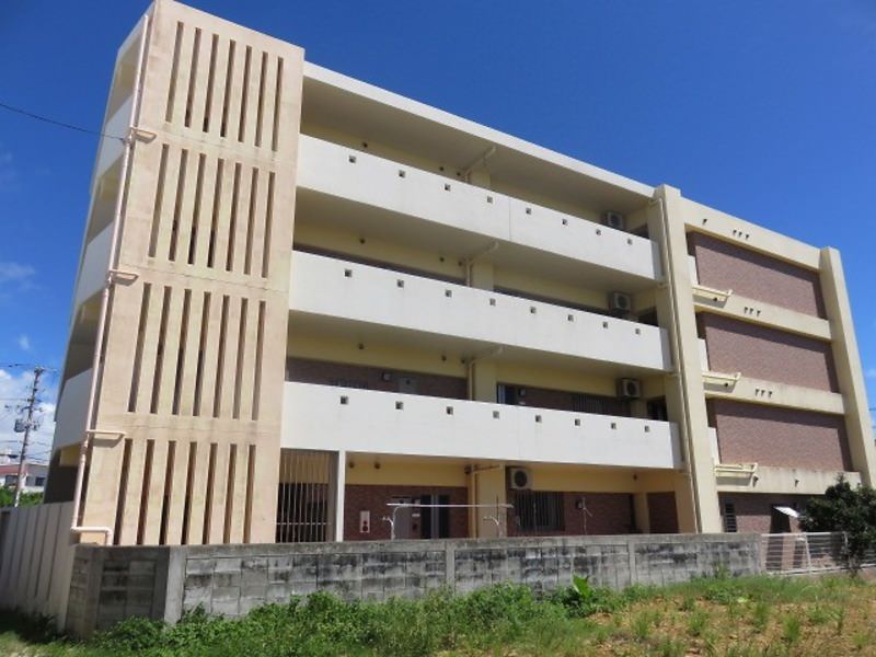 1R Designer Apartment for Rent in Yomitan Village, Okinawa - Image 1