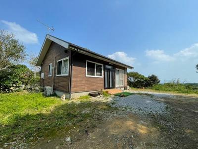 Oceanview House in Nakijin Village with Kouri Bridge Views — Image 4, Nakijin, Okinawa