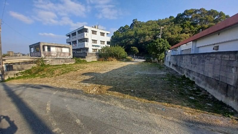 Land for Sale in Kiyan, Haebaru Town, Okinawa - 410.69 sqm - Thumbnail 2