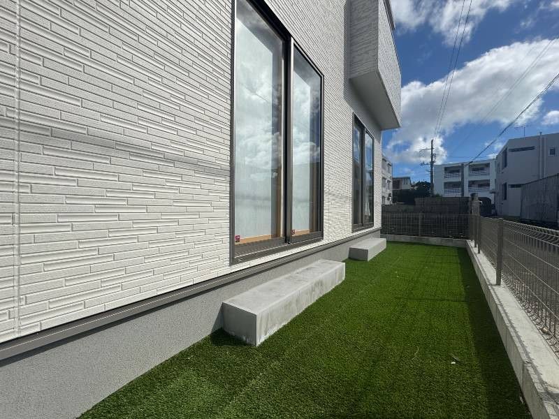 New 4LDK Wooden House for Sale in Yomitan Village, Okinawa - Thumbnail 2