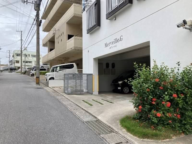 2LDK Apartment near Akamine Station, Naha - Free Internet & Auto-lock - Thumbnail 2