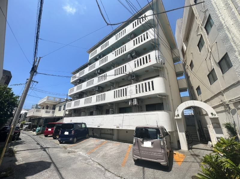 I.B. Naha First Mansion Studio for Sale in Ameku, Naha - Thumbnail 2