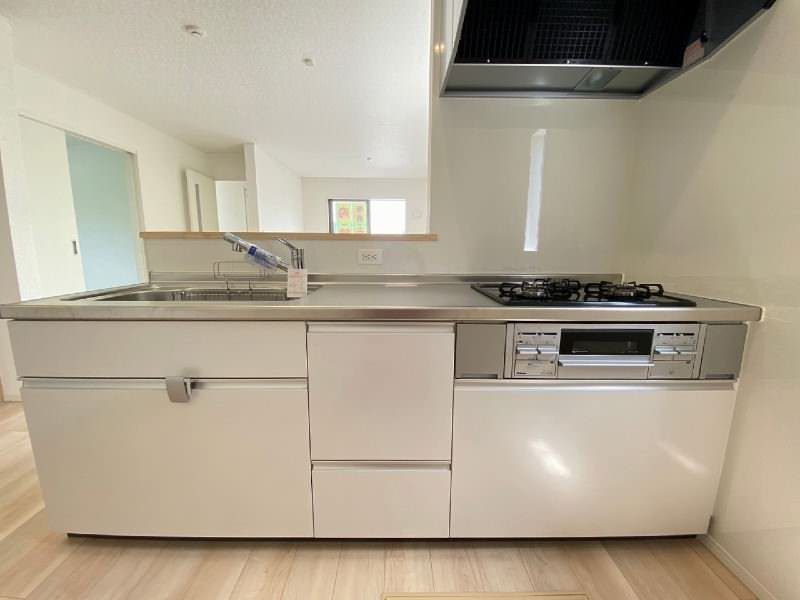 New 4LDK House for Sale in Itoman City Okinawa - Thumbnail 4