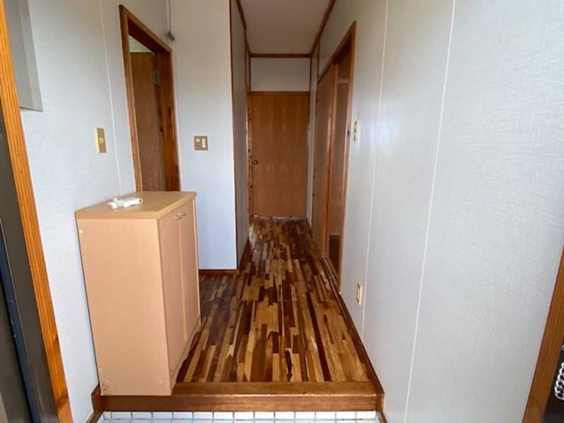 Co-op MK 2LDK Apartment with Ocean View in Okinawa City - Thumbnail 4