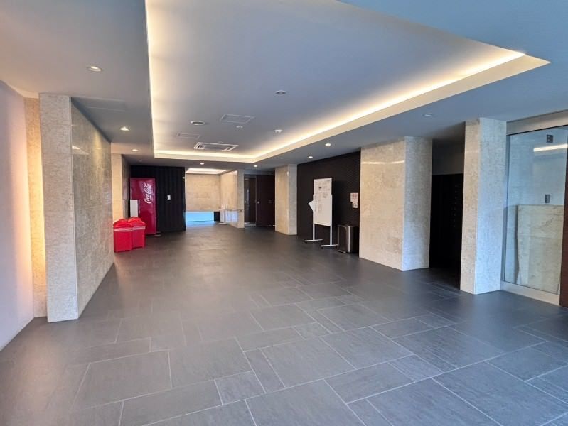 Le Cinq Naha West Street 3LDK Apartment with Sea Views - Thumbnail 3