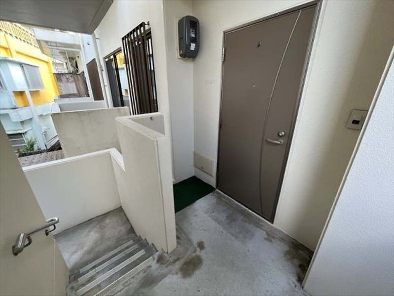 Spacious 3LDK Apartment for Rent in Naha, Okinawa - Near Gibo Station - Thumbnail 2