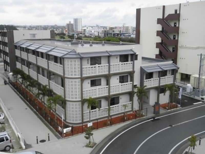 Spacious 3LDK Apartment for Rent in Chatan, Okinawa - Main Image