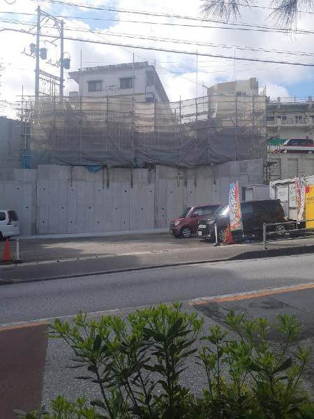 New 5LDK Two-Generation Home in Tomigusuku - Thumbnail 2