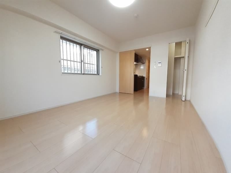 Remains Megumi Unit 102: 1K Apartment for Rent in Naha, Okinawa - Thumbnail 4