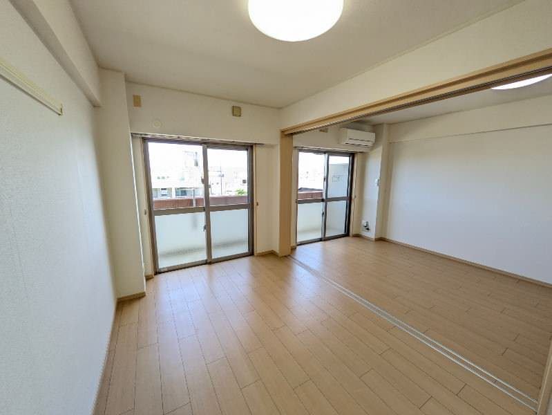 1LDK Apartment for Rent in Nishihara, Okinawa - 42.23m² - Thumbnail 4