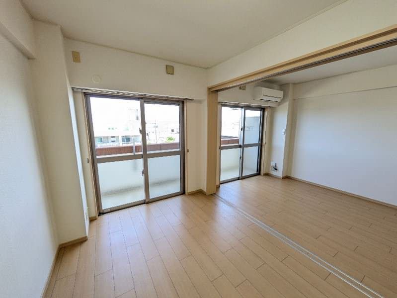 1LDK Apartment for Rent in Nishihara, Okinawa - 42.23m² - Thumbnail 3