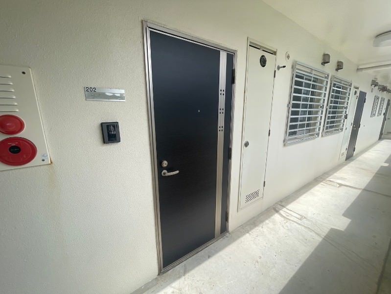 Comfort SK 2LDK Apartment for Rent in Okinawa City - Thumbnail 2
