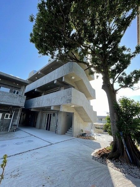 1R Apartment for Rent in Yomitan Village, Okinawa - Thumbnail 2