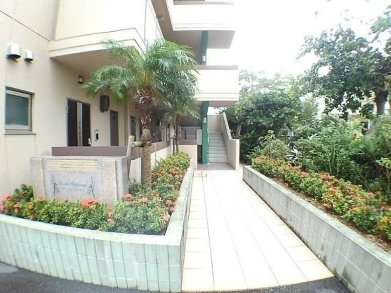 Grande Happiness 1DK Apartment for Rent in Awase, Okinawa City - Thumbnail 2