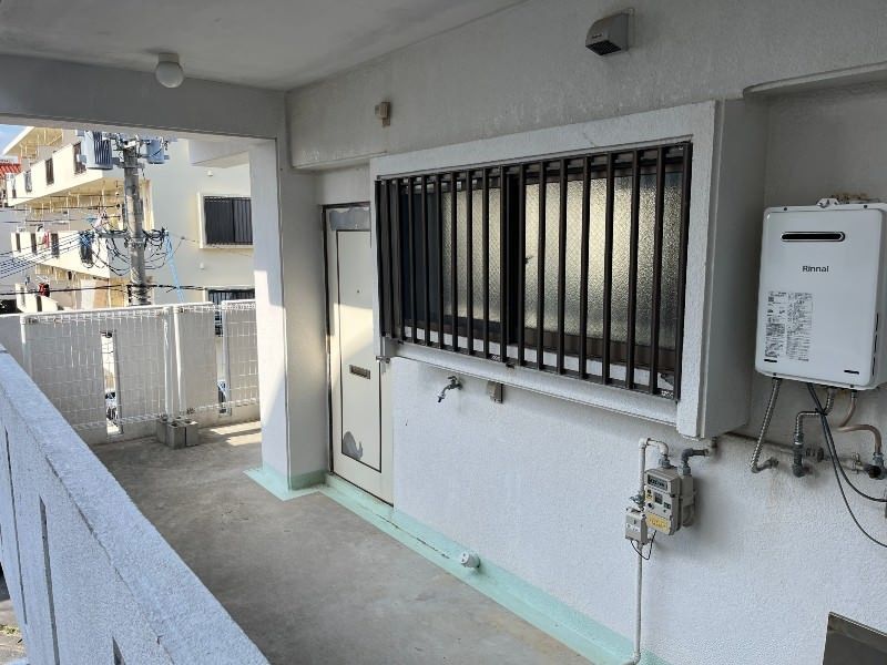2LDK Apartment for Rent in Urasoe, Okinawa - No Key Money - Thumbnail 3