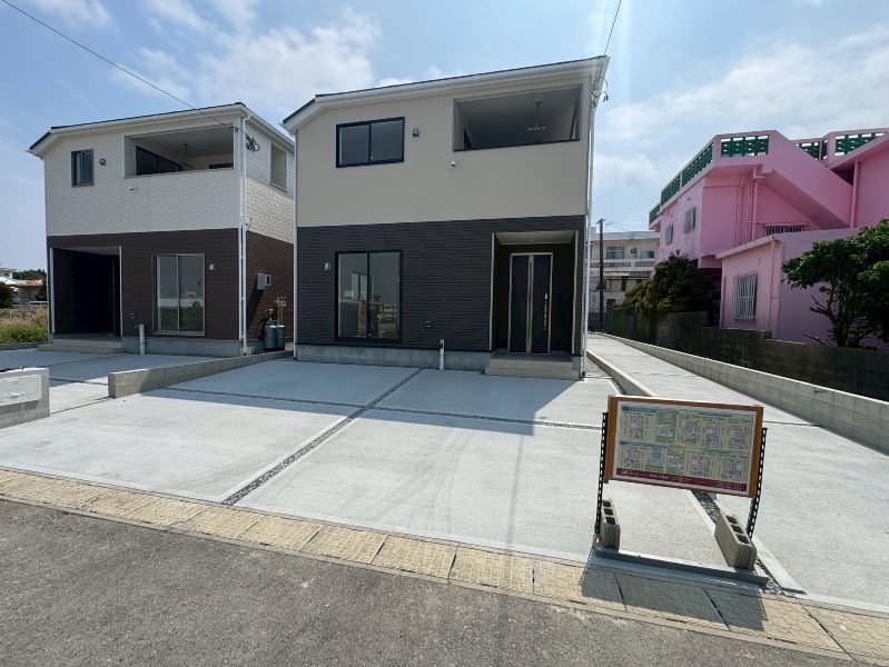 New 4LDK House for Sale in Ginowan, Okinawa - 2026 Completion - Thumbnail 3