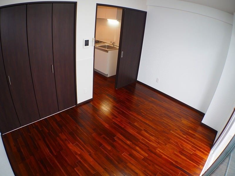 1K Apartment for Rent in Yomitan, Okinawa - 26.9 sqm - Thumbnail 4