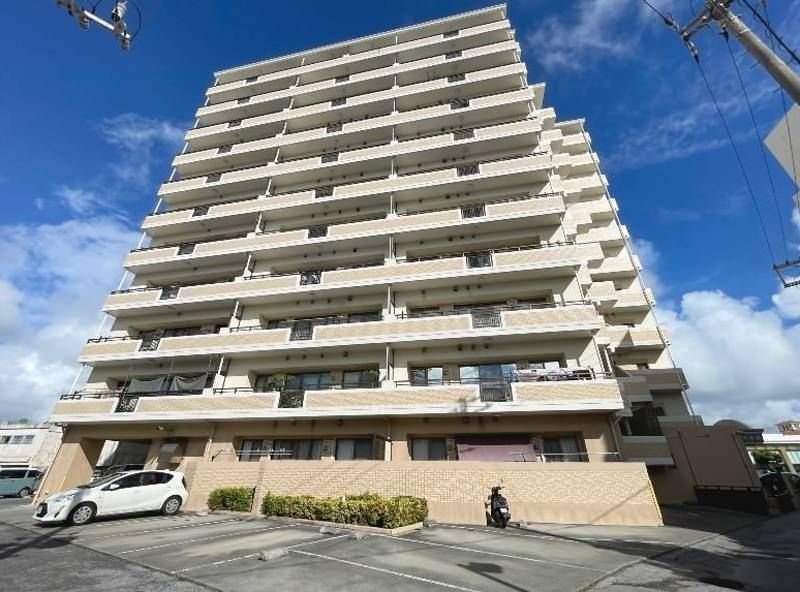 3LDK Apartment for Sale in Tenku, Naha, Okinawa - Thumbnail 2