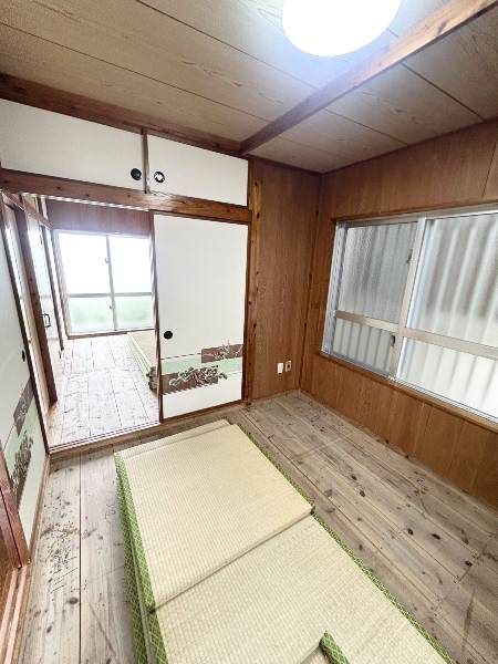2DK Apartment for Rent in Urasoe Nishihara, Okinawa - Thumbnail 4