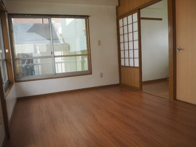 1DK Apartment for Rent in Urasoe Taira, Okinawa - 35,000 Yen - Thumbnail 4