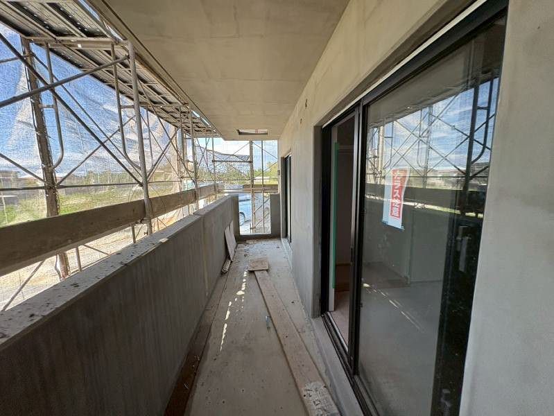 New 1LDK Apartment for Rent in Uruma, Okinawa with Sea Views - Thumbnail 4