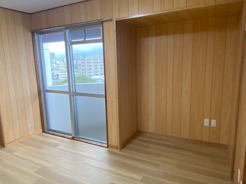 Tokumura Mansion 2LDK Rental Apartment in Ginowan, Okinawa - Thumbnail 4