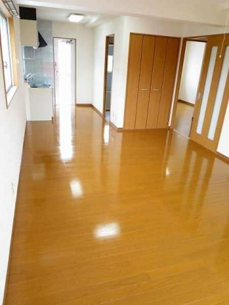 2LDK Apartment for Rent in Ginowan, Okinawa - 58.21 sqm - Thumbnail 4