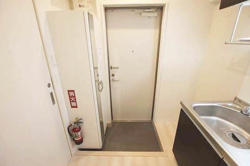 Minerva B Building 1K Apartment for Rent in Tomigusuku, Okinawa - Thumbnail 2