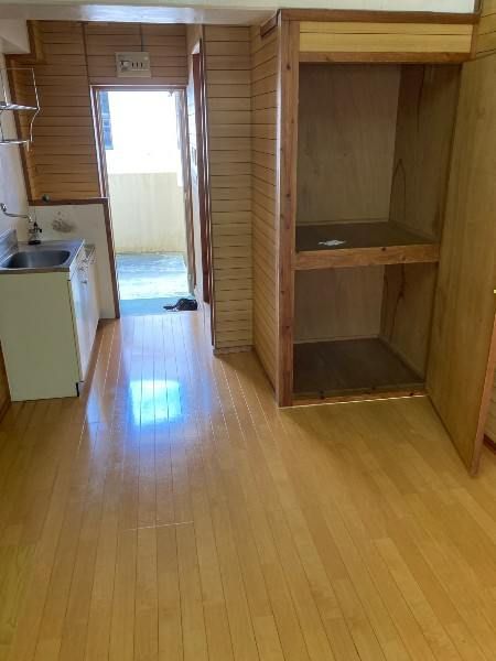 Miki House 1R Apartment for Rent in Ginowan, Okinawa - Thumbnail 4
