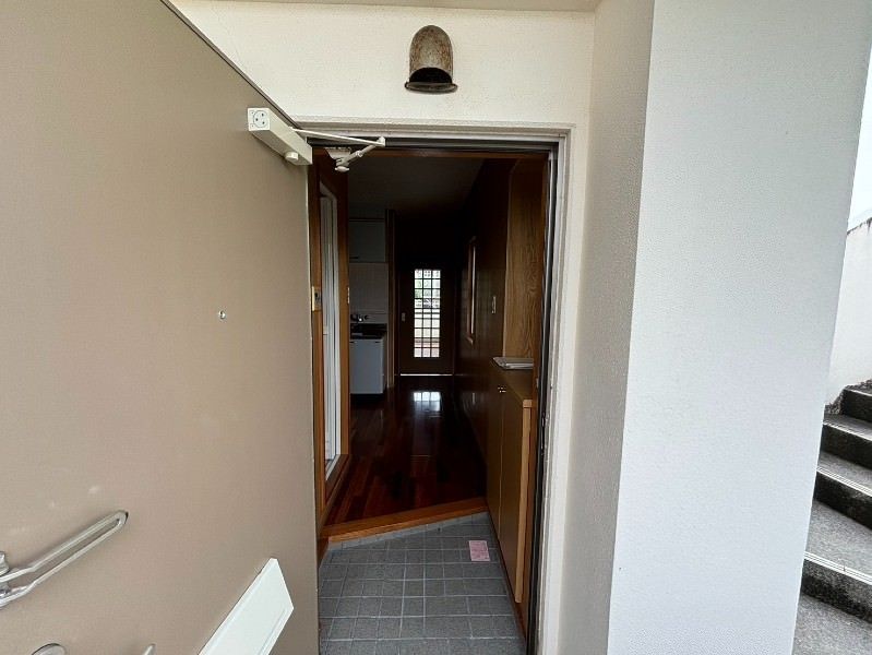 1K Apartment for Rent in Tomigusuku, Okinawa - Sun Terrace Sai - Thumbnail 4