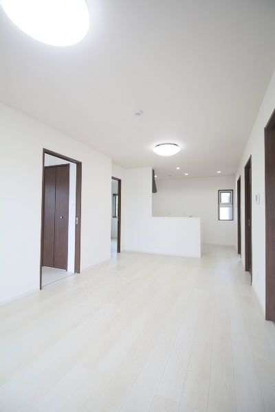 New 2025 3LDK Apartment for Rent in Uruma, Okinawa - Thumbnail 2