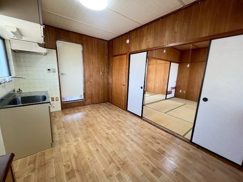 Co-op Machinato 2DK Apartment for Rent in Urasoe, Okinawa - Thumbnail 3