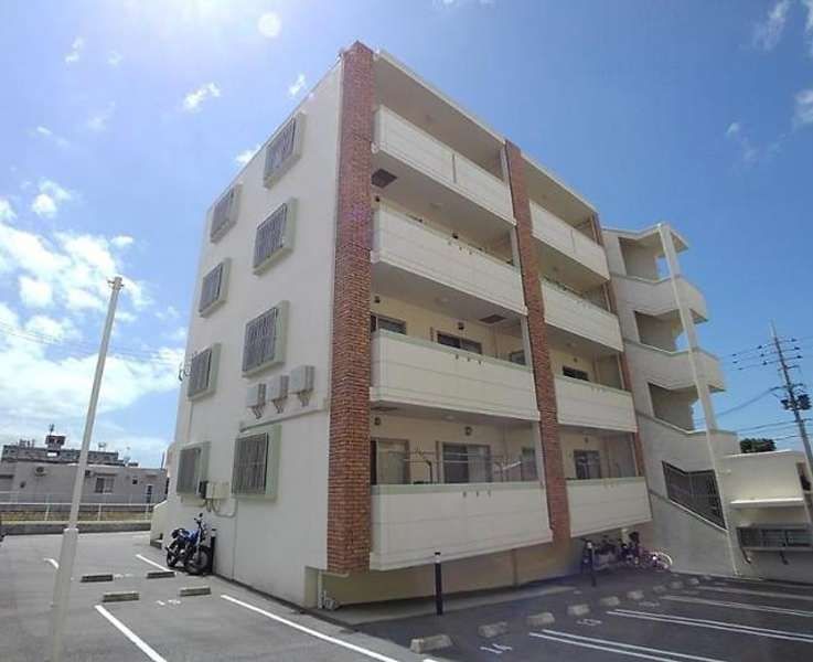 2LDK Apartment for Rent in Nakagusuku Village, Okinawa - No Guarantor - Thumbnail 3