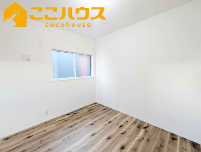 New 4LDK Single-Story House in Ginowan, Okinawa with 3 Car Parks - Thumbnail 2